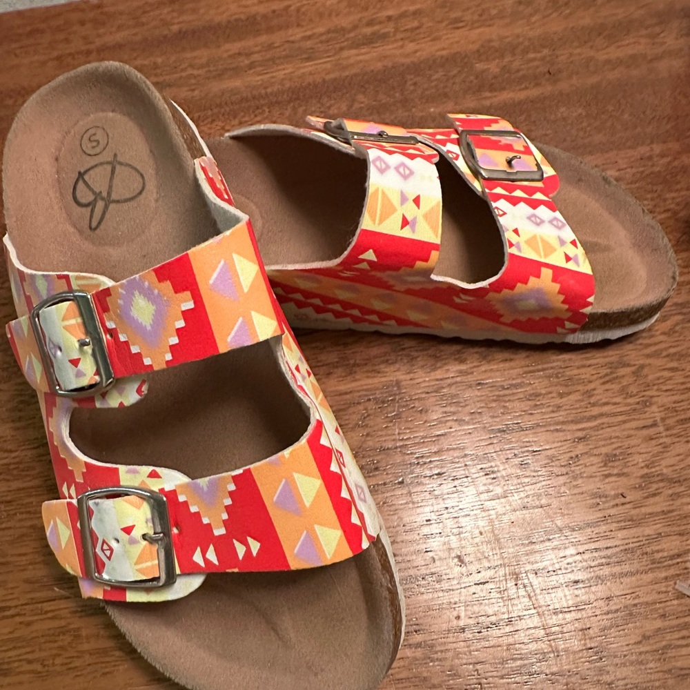 Used Girls Footbed Sandals size 5- Two Strap Buckle Cork Slides Aztec Print